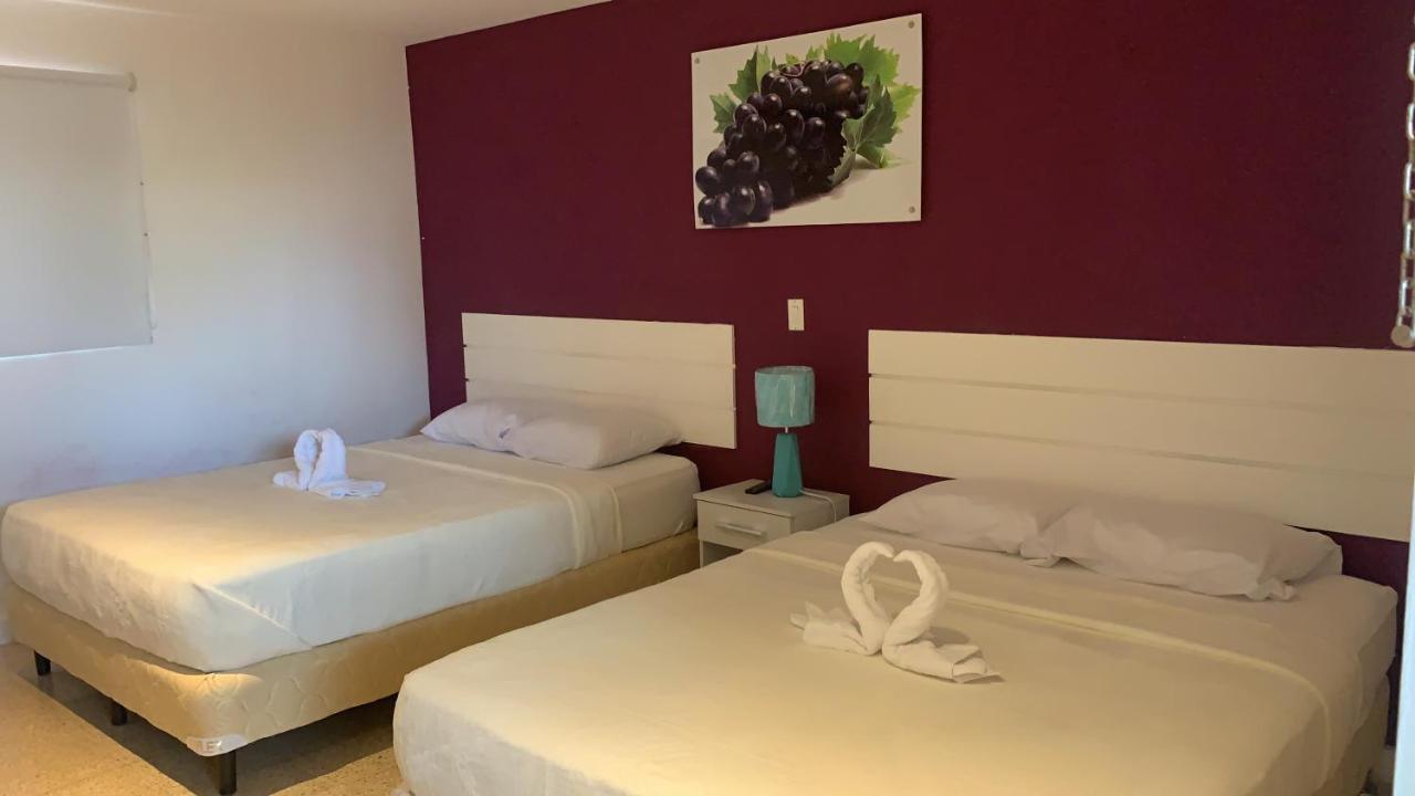 Hostal Familiar Carmencita Panama City Exterior photo